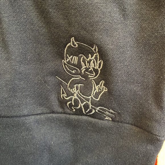 Sun City Rags Ghosted sleeveless sweatshirt - Picture 4 of 10